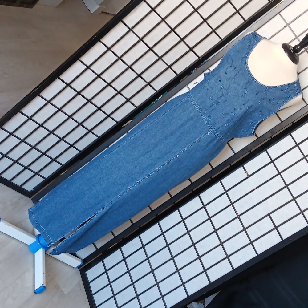 ERIKA & CO denim dress. Size XL